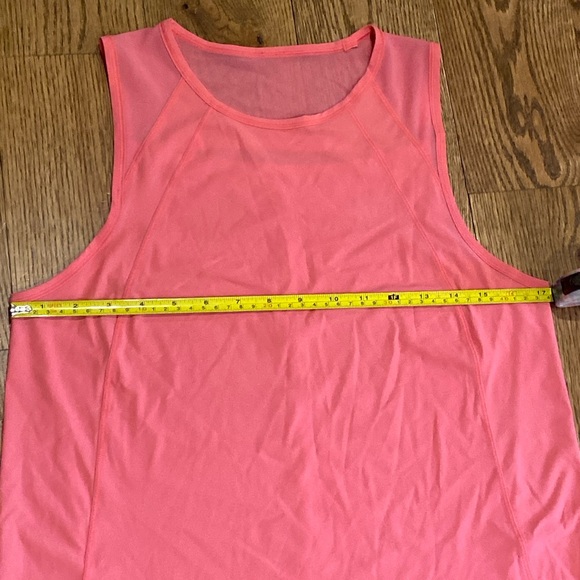 Lululemon Pink Tank in perfect condition! - Picture 4 of 9